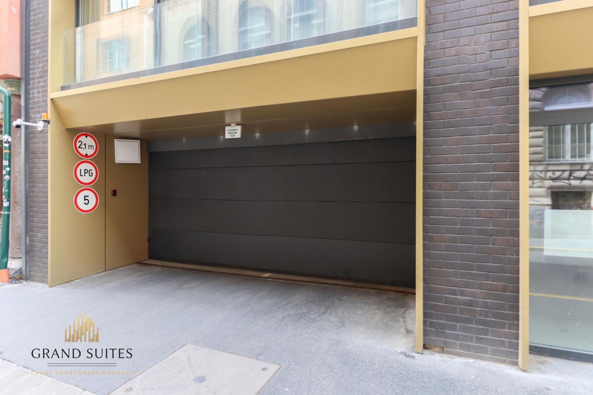 Grand Suites Central Budapest Luaran gambar