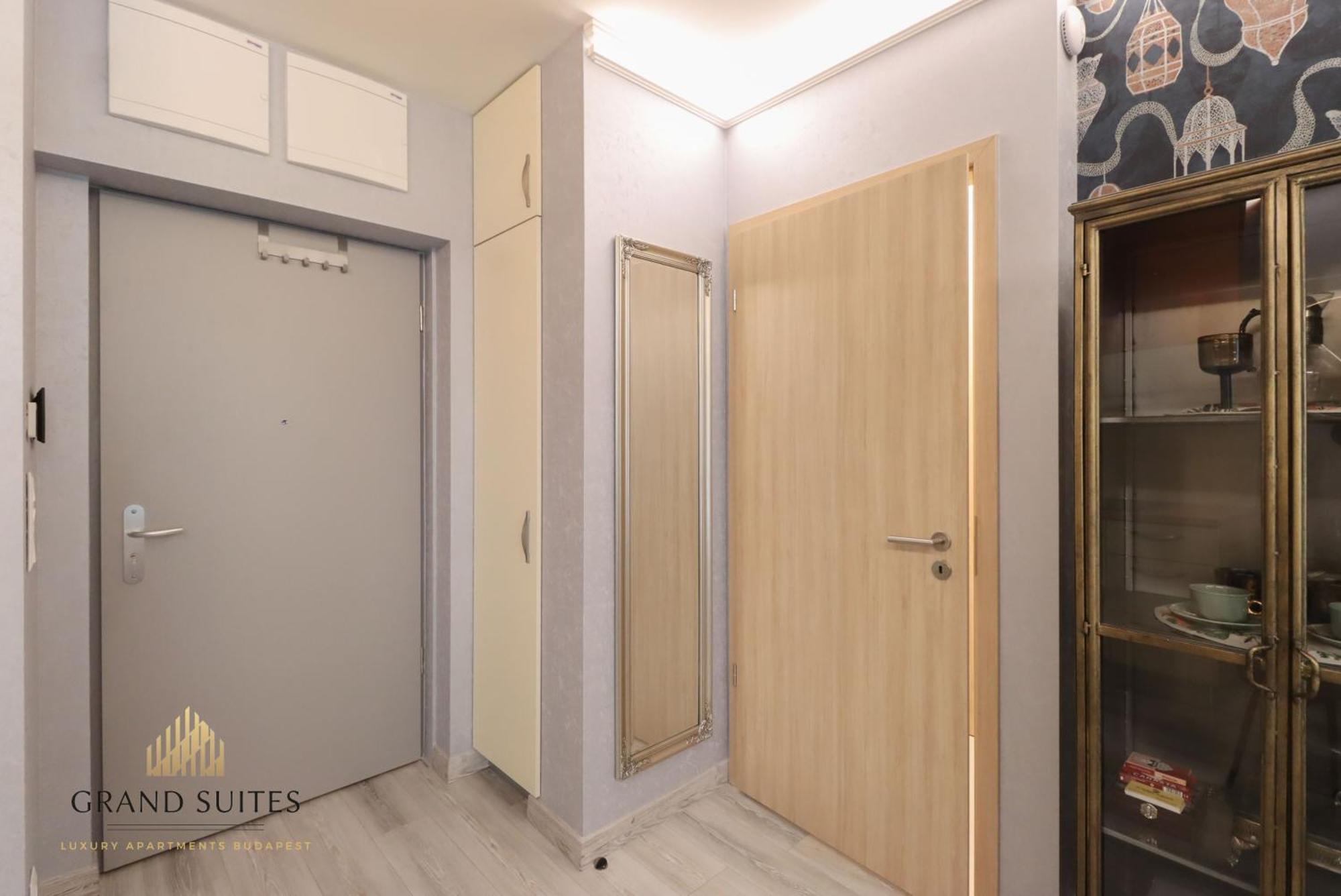 Grand Suites Central Budapest Luaran gambar